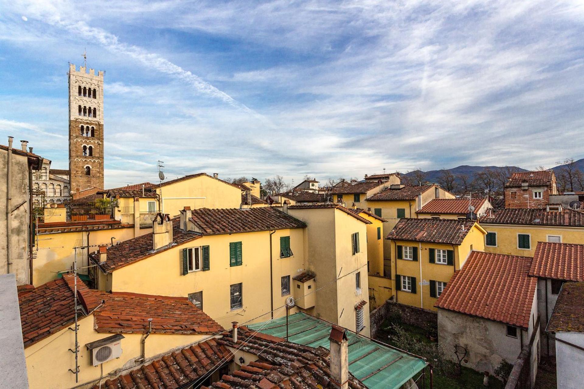 Casa Cachi 3, Breathtaking Views Of From A Spacious Furnished Terrace Inside The Walls *